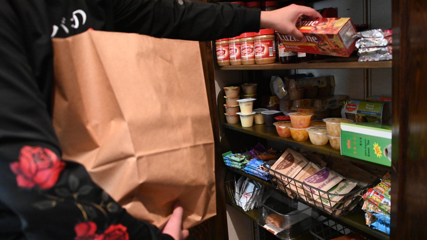 DU Feeds Food Pantry