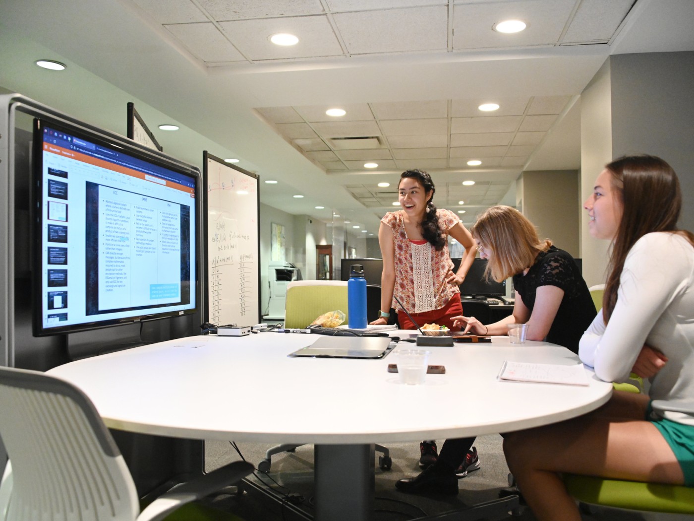 Studentys with computer